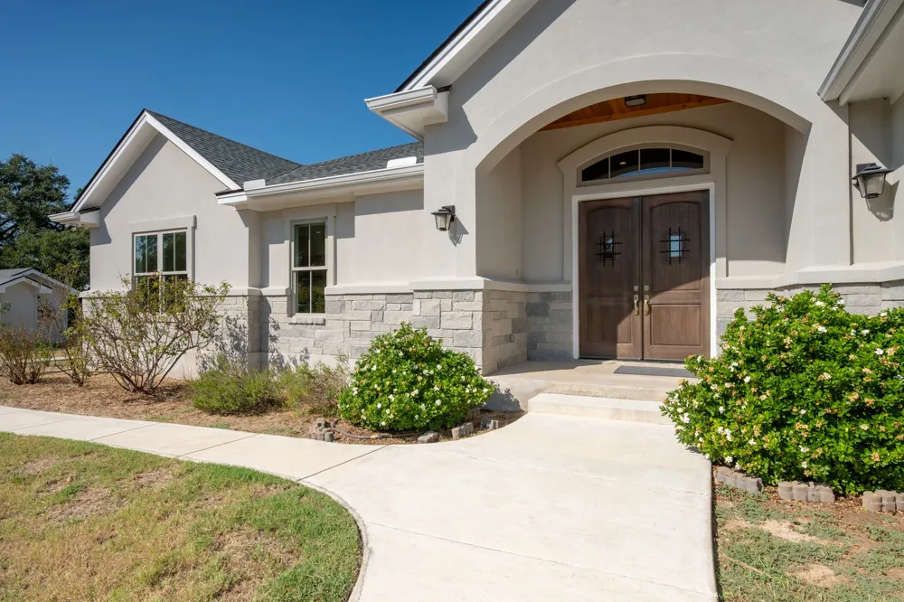 163 Floyds Run Bertram, TX 78605