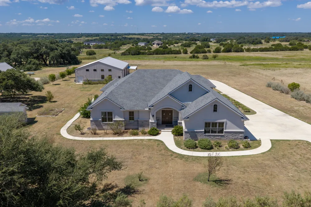 163 Floyds Run Bertram, TX 78605