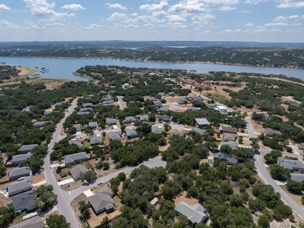 2306 Whitney Cove Lago Vista, TX 78645