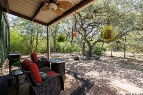 420 Green Acres Dr
