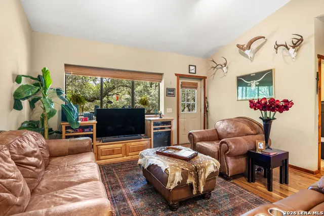 420 Green Acres Dr Wimberley, TX 78676
