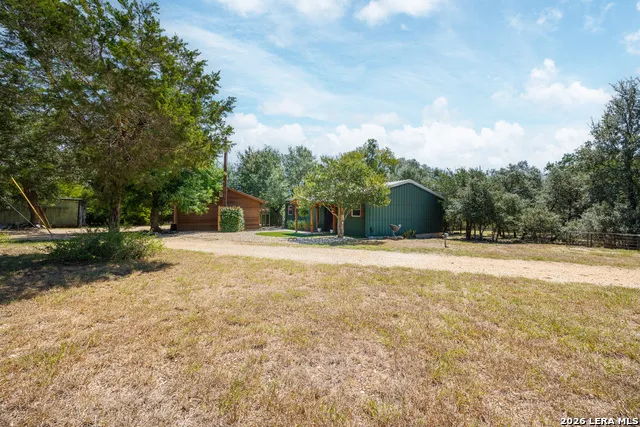 420 Green Acres Dr Wimberley, TX 78676