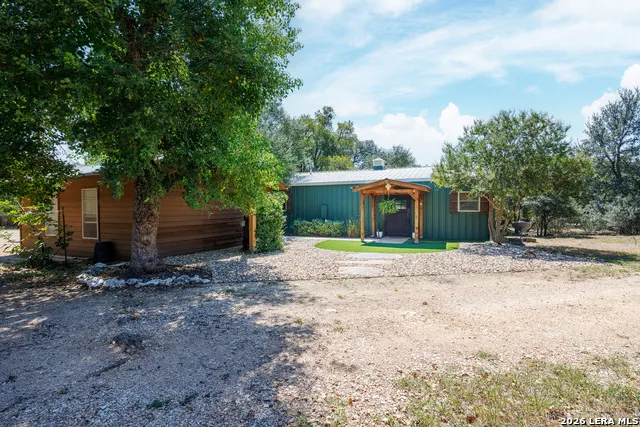 420 Green Acres Dr Wimberley, TX 78676