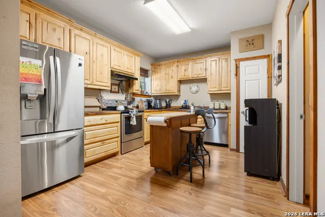 420 Green Acres Dr Wimberley, TX 78676