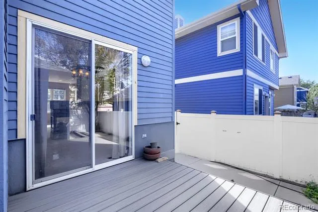 305 Riverview Court Longmont, CO 80501