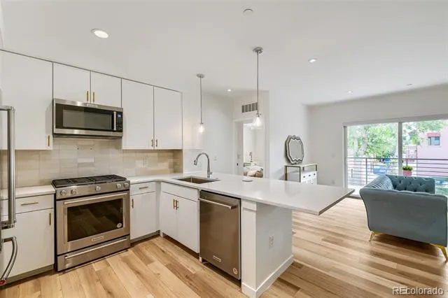7357 Grandview Avenue #203 Arvada, CO 80002