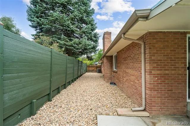 9110 W 2nd Avenue Lakewood, CO 80226