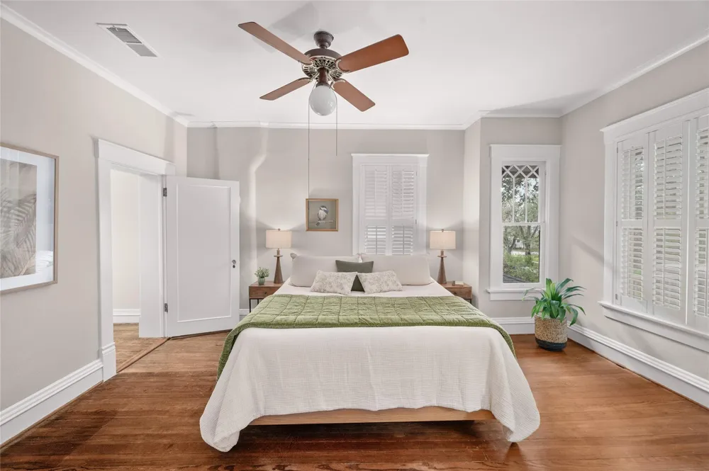 816 Kipling Street Houston, TX 77006