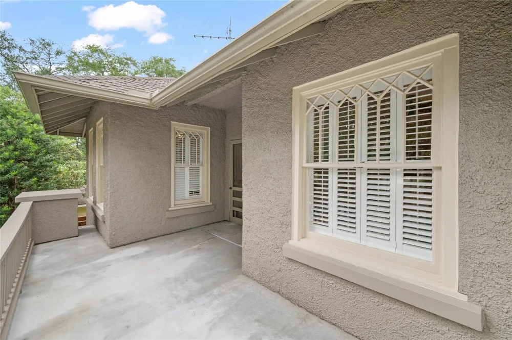 816 Kipling Street Houston, TX 77006