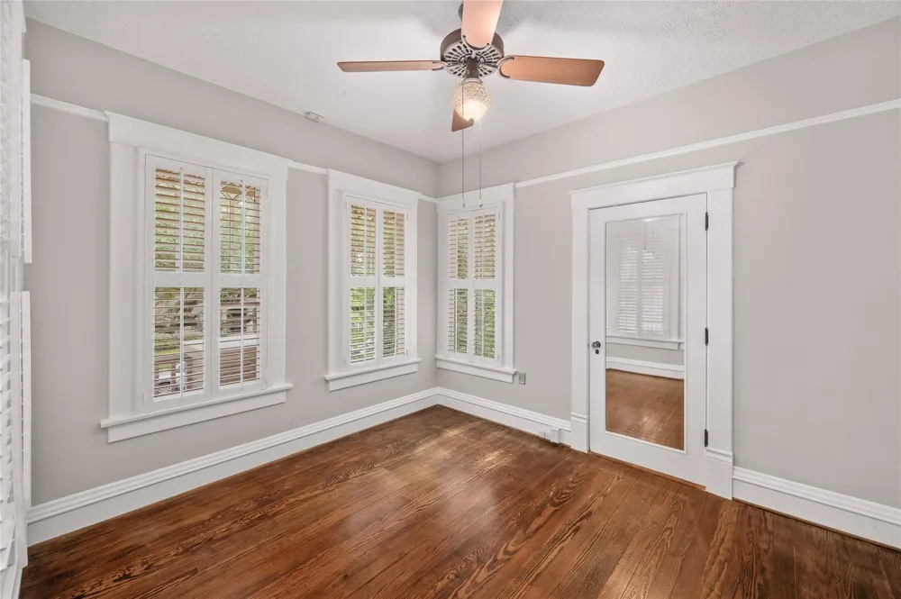 816 Kipling Street Houston, TX 77006