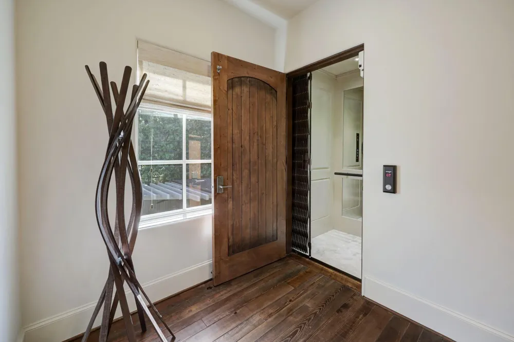 5610 Lynbrook Drive Houston, TX 77056