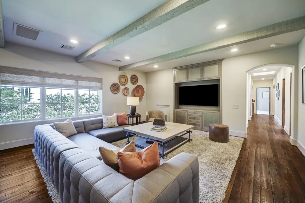 5610 Lynbrook Drive Houston, TX 77056