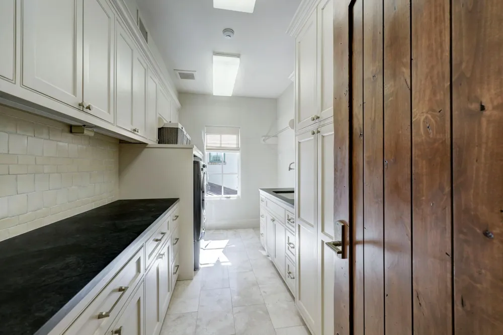 5610 Lynbrook Drive Houston, TX 77056