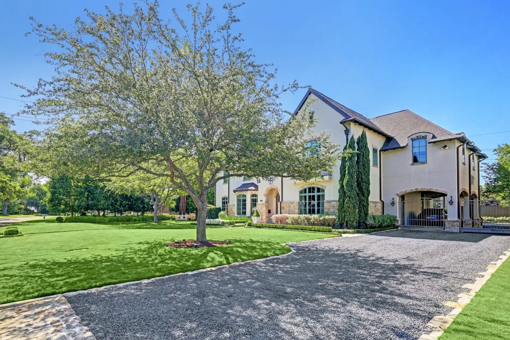 5610 Lynbrook Drive Houston, TX 77056