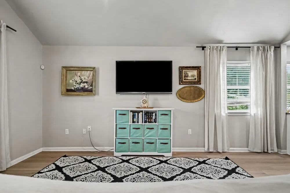4412 Nicholini Street Dickinson, TX 77539