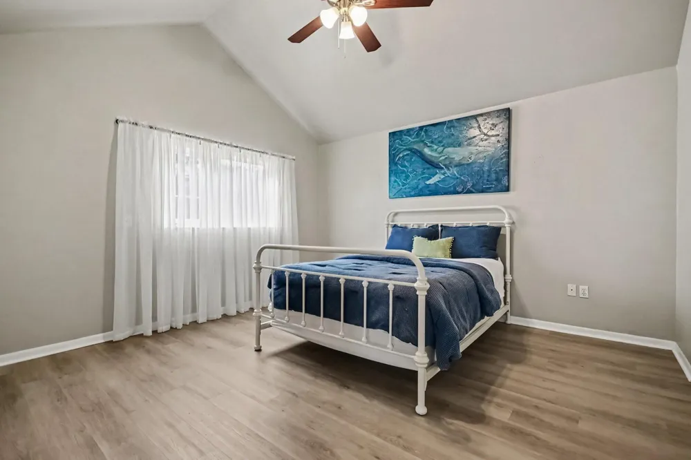 4412 Nicholini Street Dickinson, TX 77539