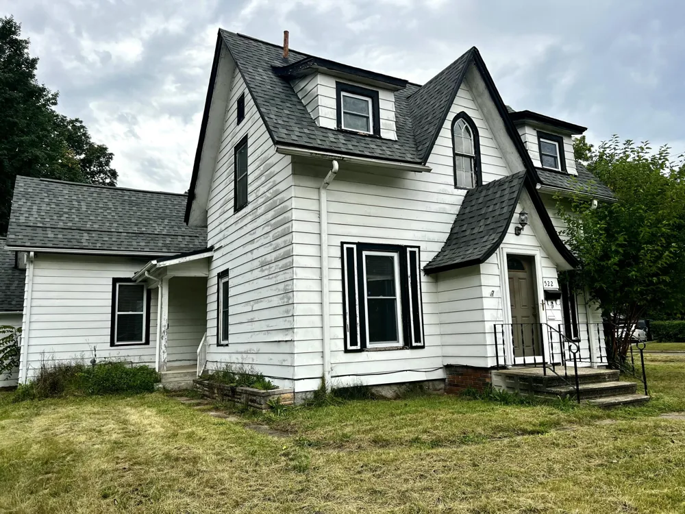 522 Walnut Street Three Rivers, MI 49093