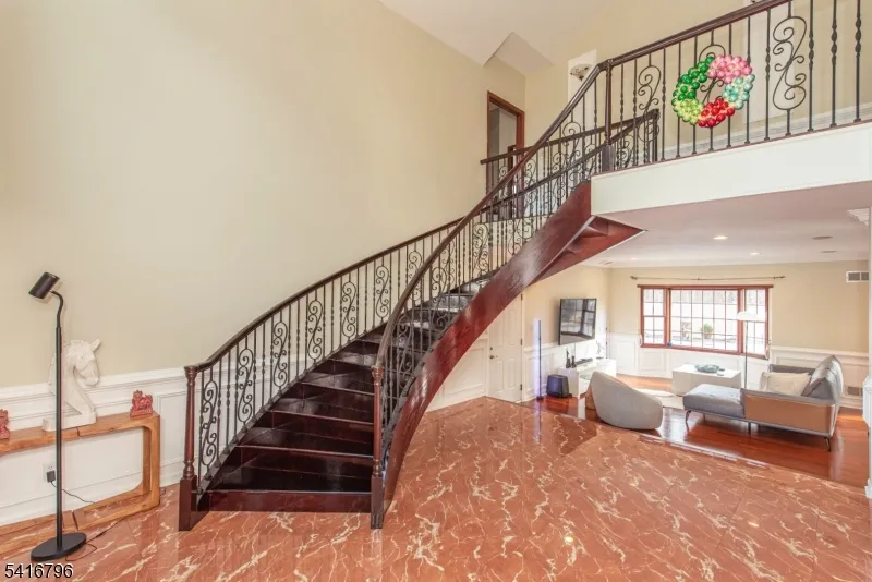 35 Waughaw Rd Montville, NJ 07082