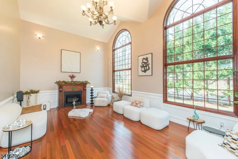 35 Waughaw Rd Montville, NJ 07082