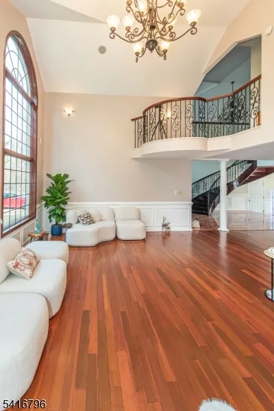 35 Waughaw Rd Montville, NJ 07082