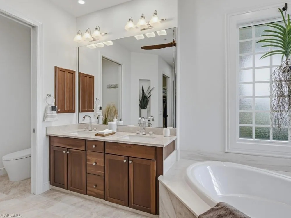 Address Not Shown Naples, FL 34114