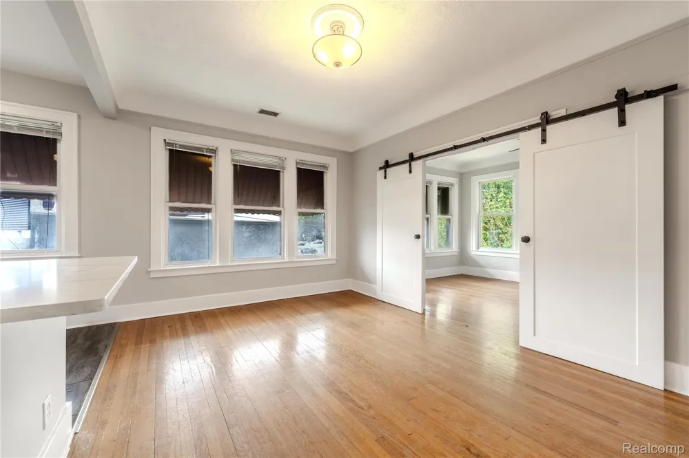 605 W Hudson Avenue #Unit #2 Royal Oak City, MI 48067
