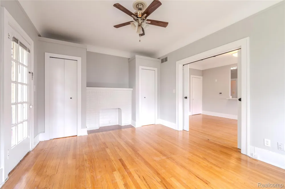 605 W Hudson Avenue #Unit #2 Royal Oak City, MI 48067