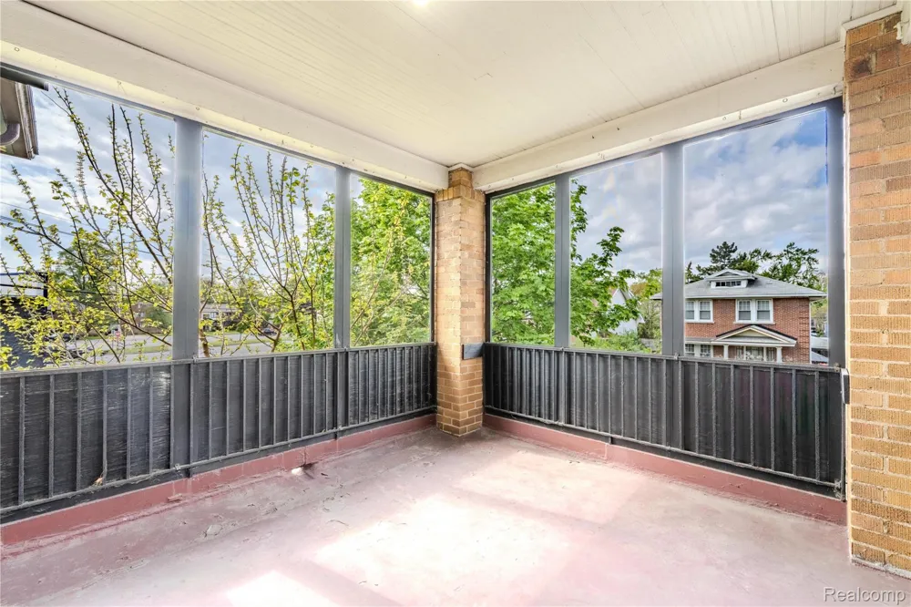 605 W Hudson Avenue #Unit #2 Royal Oak City, MI 48067