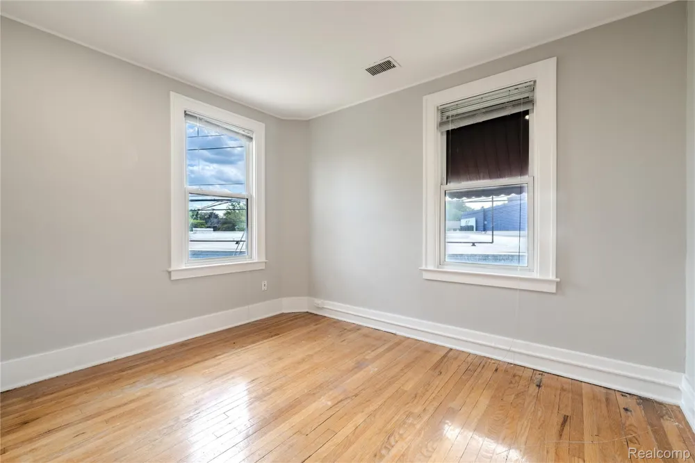 605 W Hudson Avenue #Unit #2 Royal Oak City, MI 48067