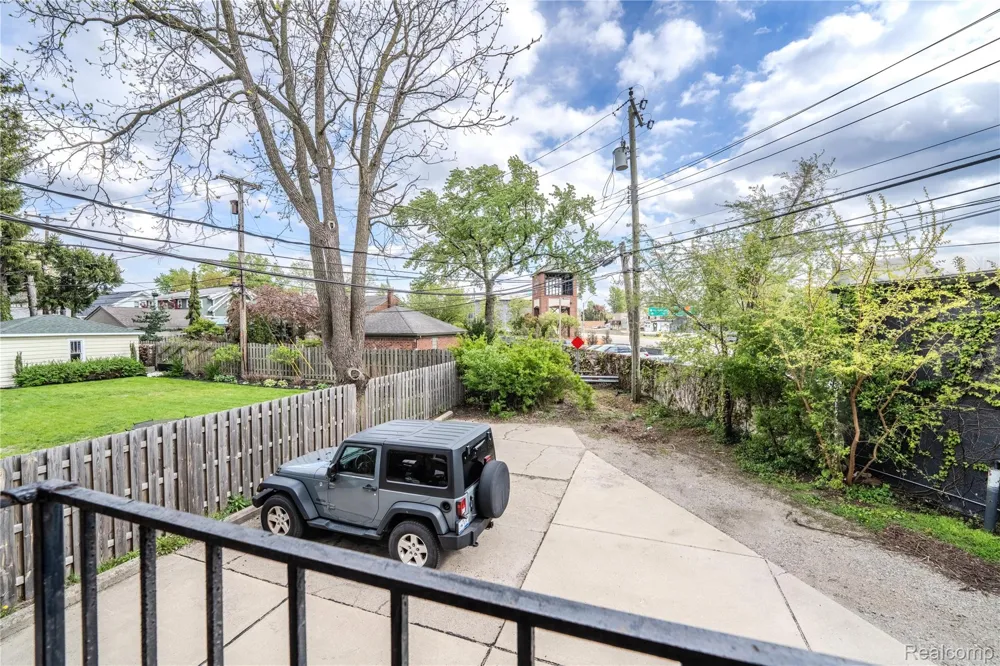 605 W Hudson Avenue #Unit #2 Royal Oak City, MI 48067