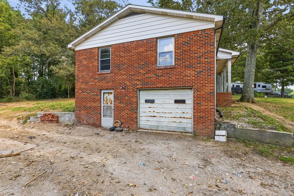 76 Gay Rd McMinnville, TN 37110