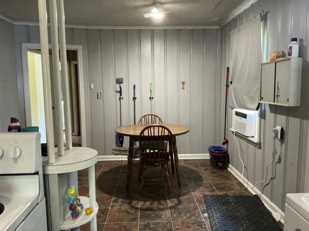 32 Humboldt Hwy Trenton, TN 38382