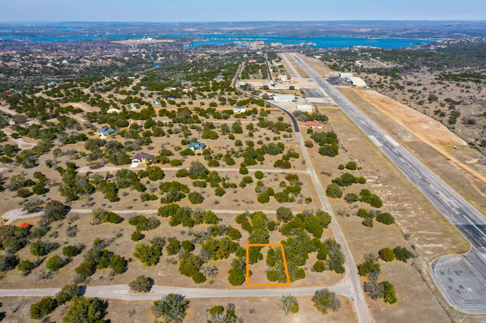 1041 South Wind Drive Horseshoe Bay, TX 78657