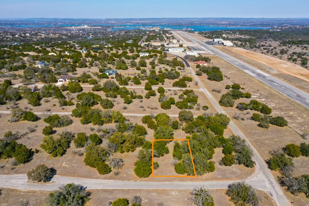 1041 South Wind Drive Horseshoe Bay, TX 78657