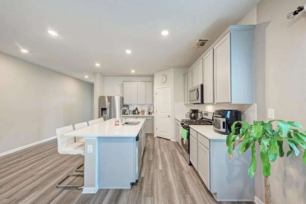 305 Windy Reed Road Hutto, TX 78634