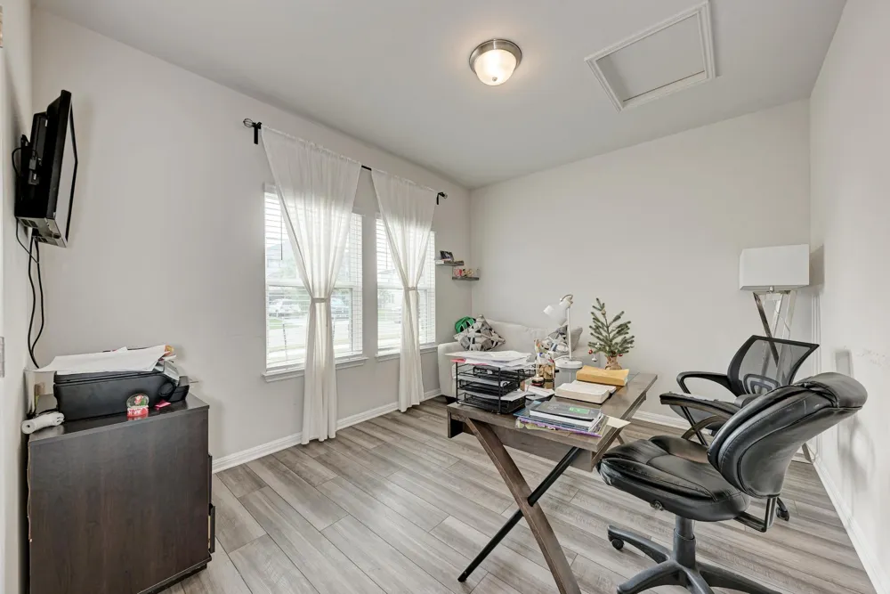 305 Windy Reed Road Hutto, TX 78634