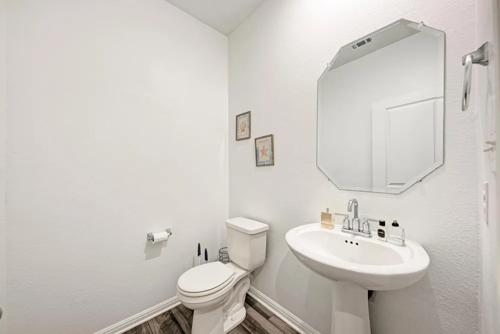 305 Windy Reed Road Hutto, TX 78634