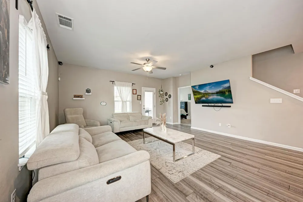 305 Windy Reed Road Hutto, TX 78634