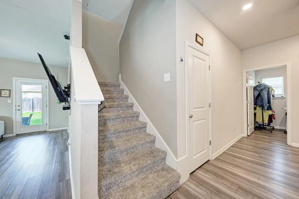 305 Windy Reed Road Hutto, TX 78634