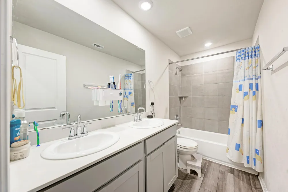 305 Windy Reed Road Hutto, TX 78634