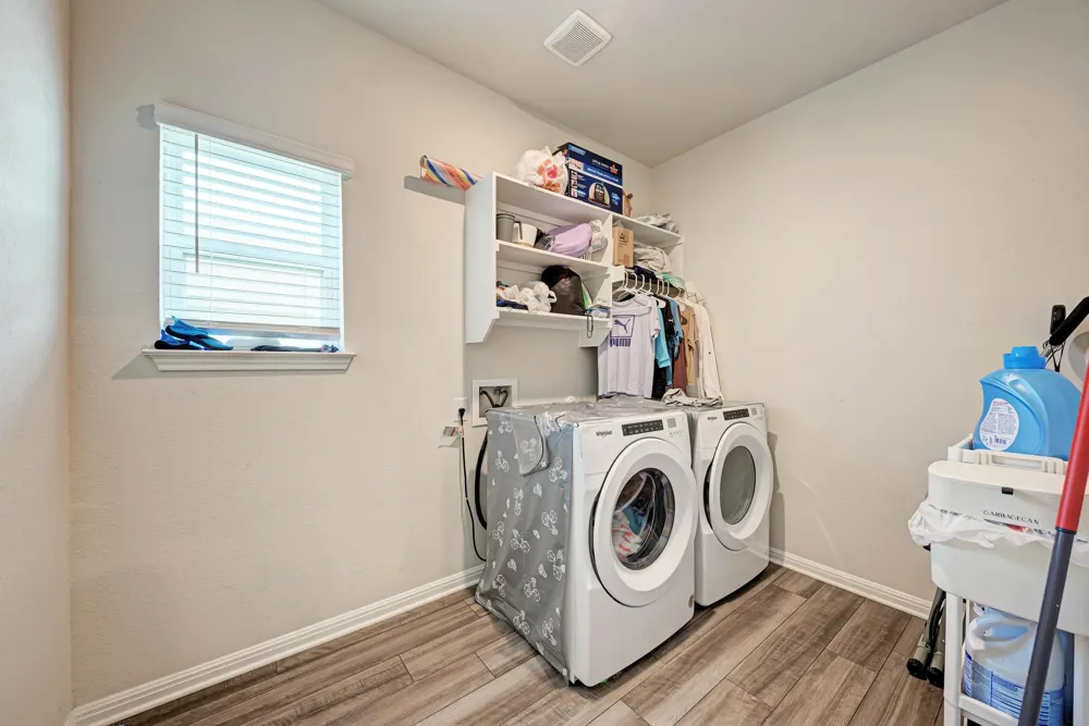 305 Windy Reed Road Hutto, TX 78634
