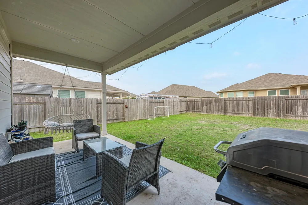 305 Windy Reed Road Hutto, TX 78634