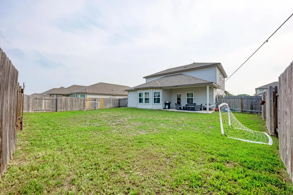 305 Windy Reed Road Hutto, TX 78634