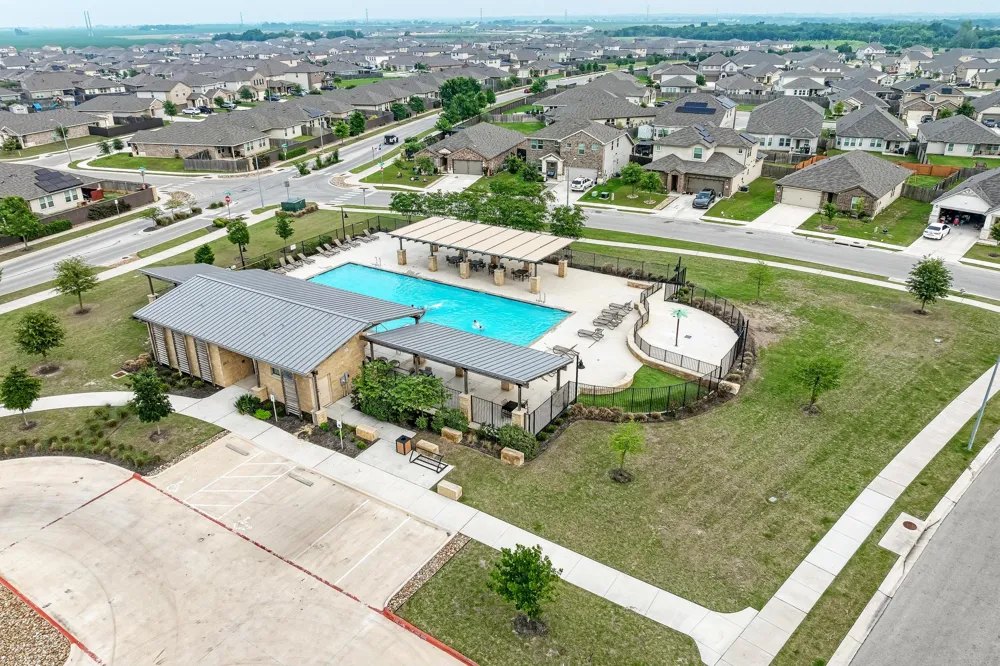305 Windy Reed Road Hutto, TX 78634