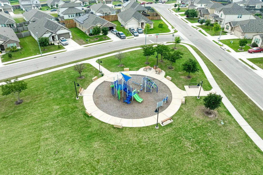 305 Windy Reed Road Hutto, TX 78634