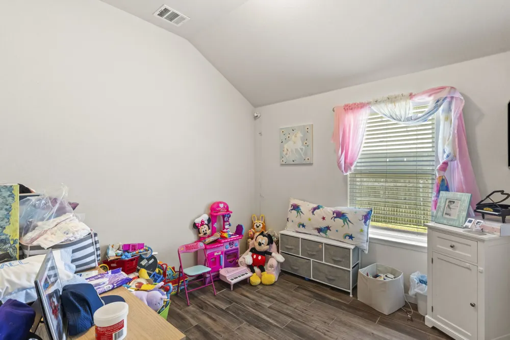 205 Four Star Drive Elgin, TX 78621