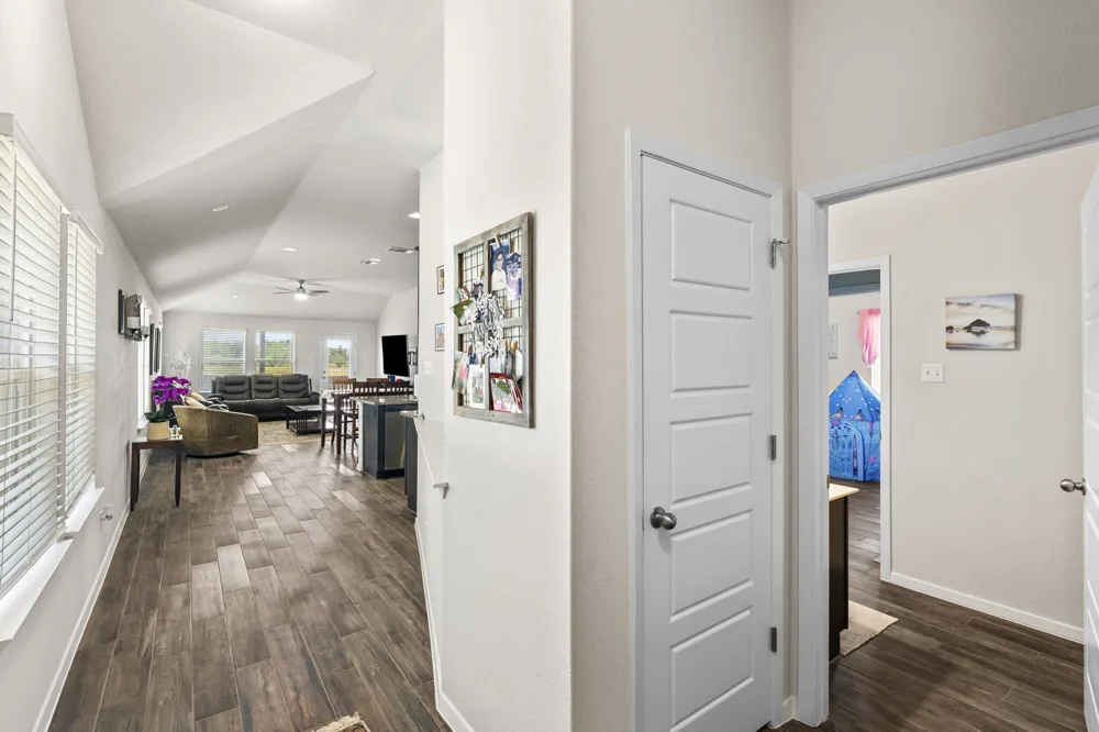 205 Four Star Drive Elgin, TX 78621