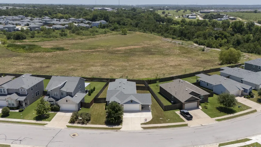 205 Four Star Drive Elgin, TX 78621