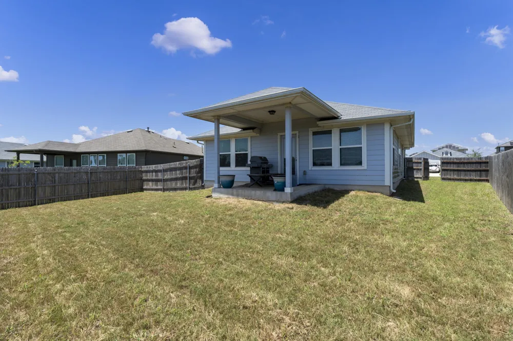 205 Four Star Drive Elgin, TX 78621