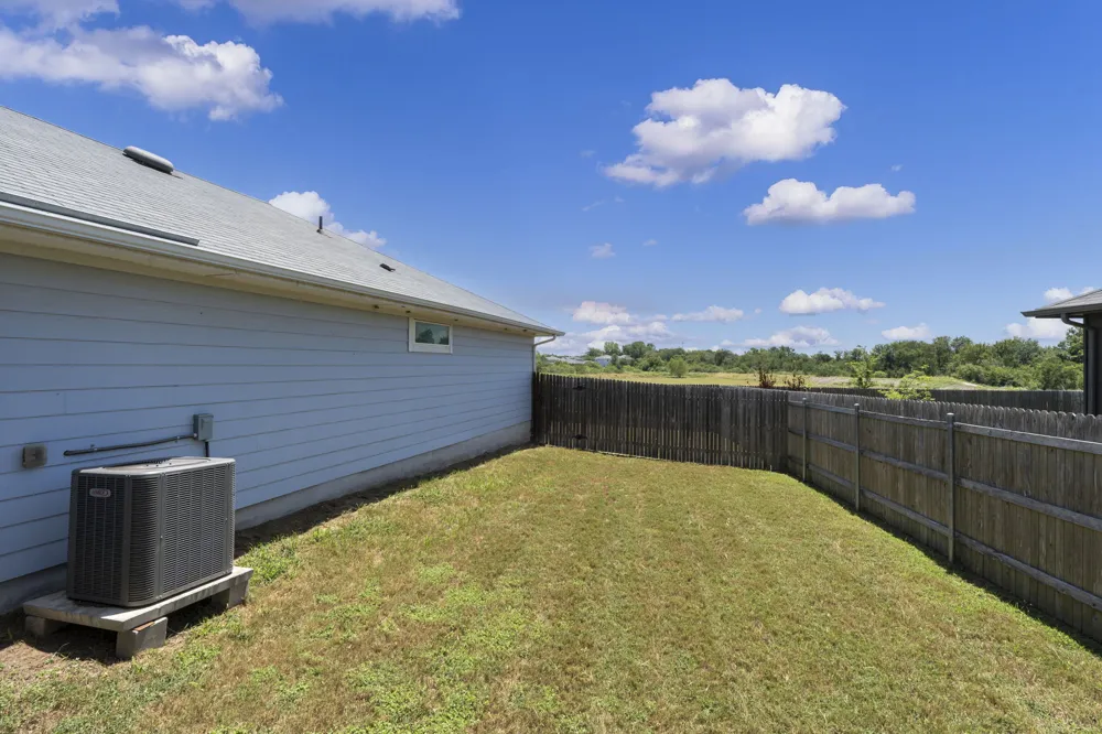 205 Four Star Drive Elgin, TX 78621
